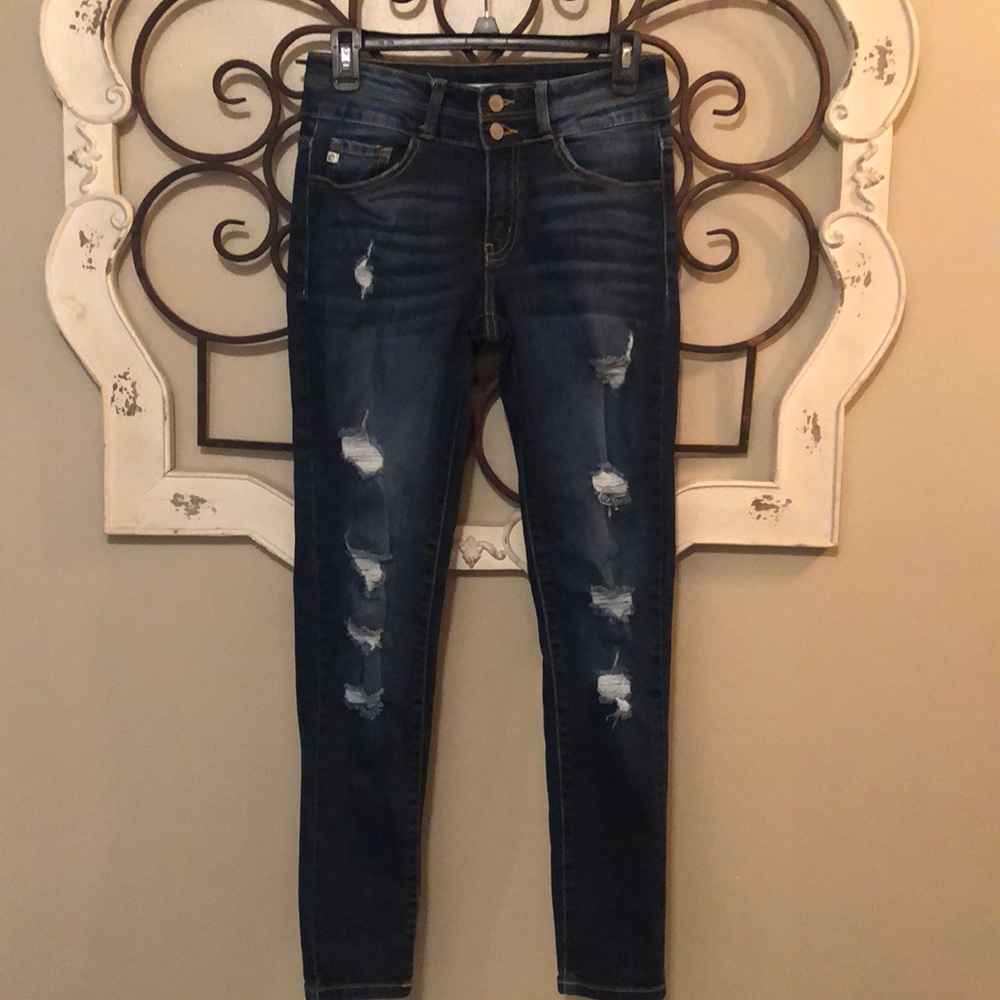 KanCan Destructed Skinnies